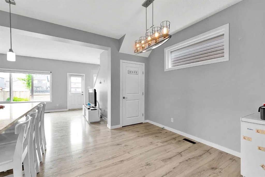 75 Evanscrest Way NW, Calgary — photo 5 of 40