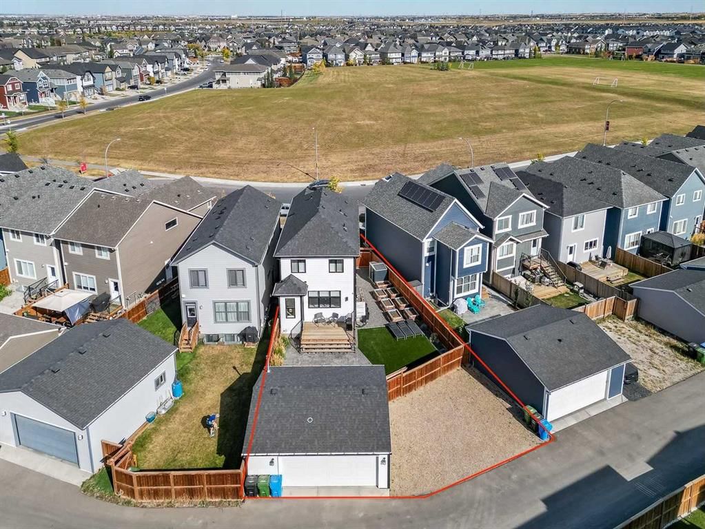 99 Masters Road SE, Calgary — photo 2 of 48