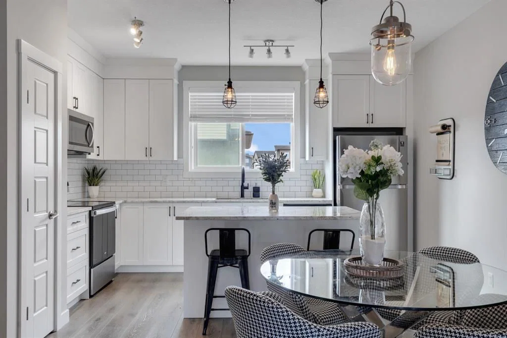 11 Sage Bluff Gate NW, Calgary — photo 3 of 34