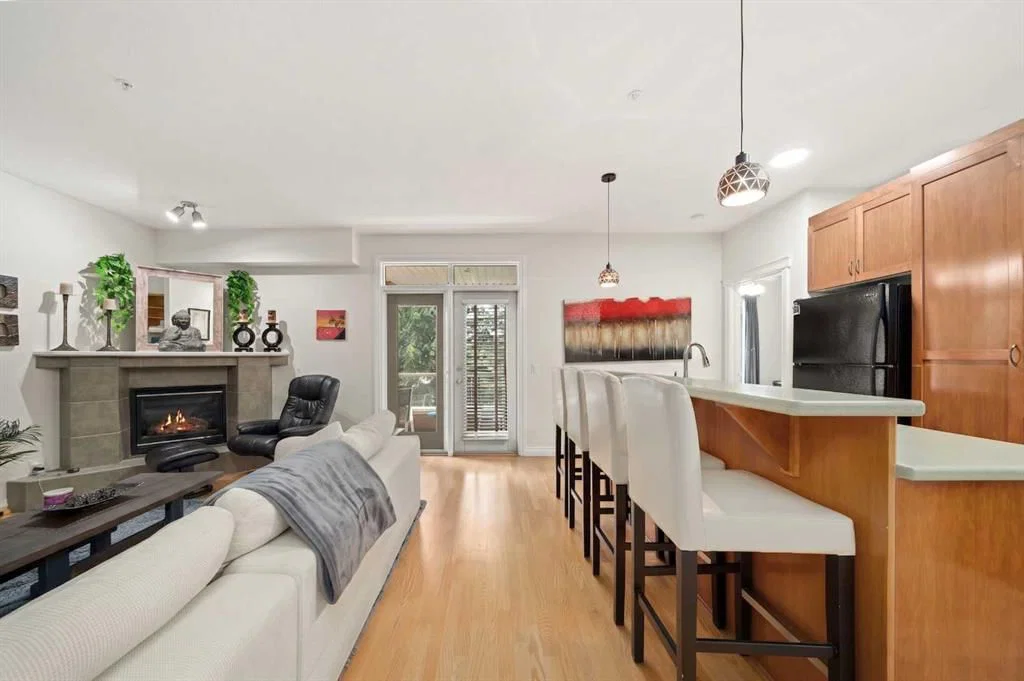 4203, 24 Hemlock Crescent SW, Calgary — main listing photo