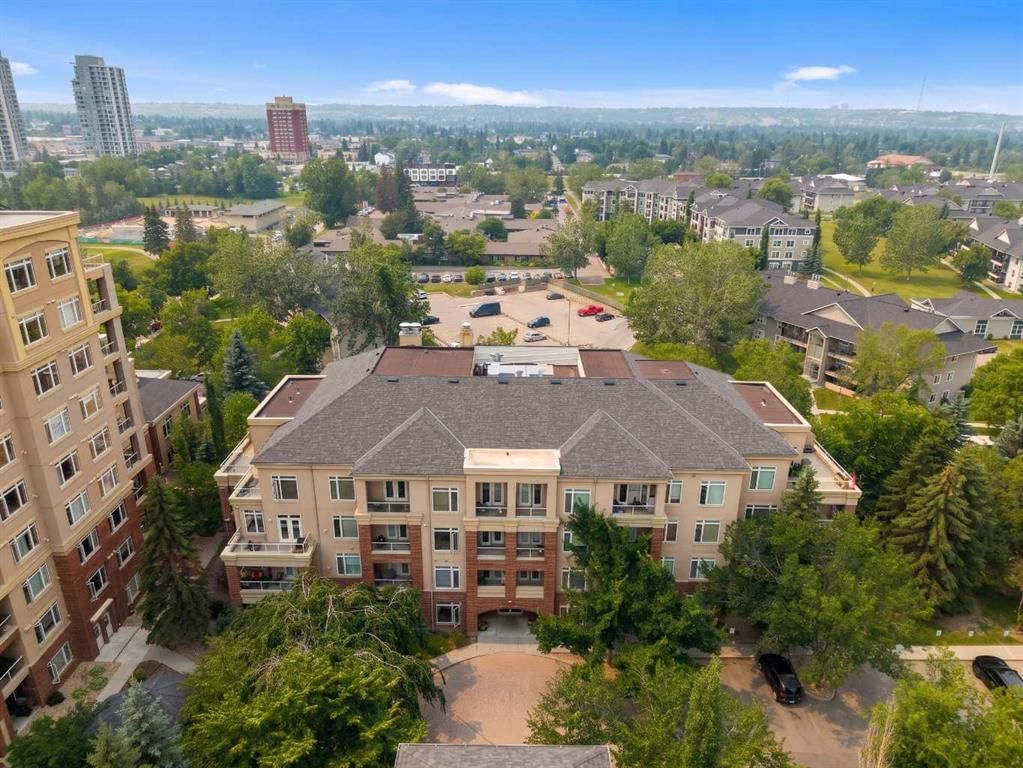 4203, 24 Hemlock Crescent SW, Calgary — photo 2 of 45