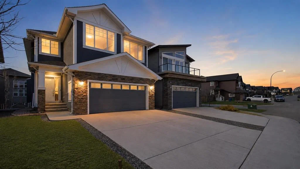 101 Evansborough Green NW, Calgary — main listing photo