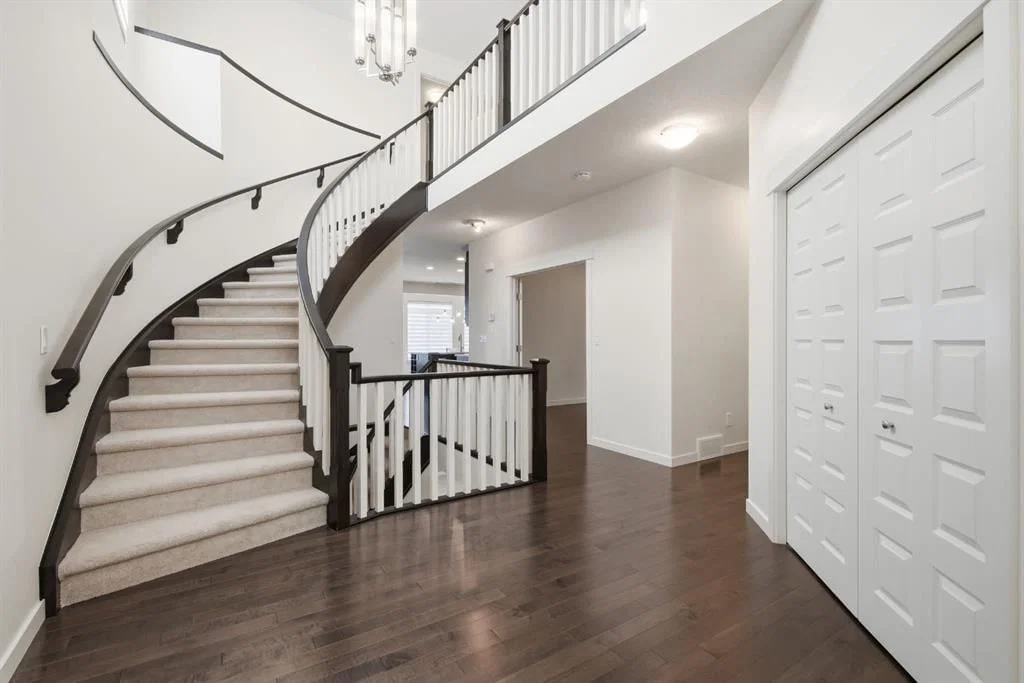 101 Evansborough Green NW, Calgary — photo 3 of 50