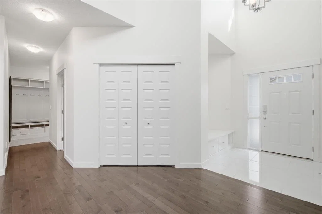 101 Evansborough Green NW, Calgary — photo 4 of 50