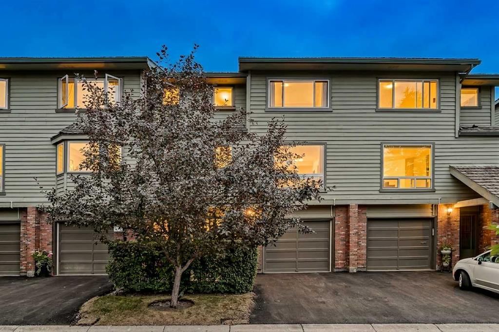 571 Point Mckay Grove NW, Calgary — main listing photo