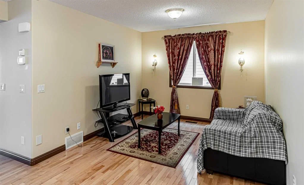 23 Royal Oak Terrace NW, Calgary — photo 4 of 34