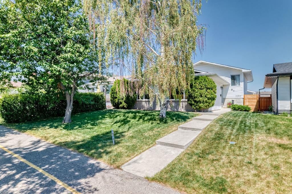 91 Templehill Drive NE, Calgary — photo 2 of 46