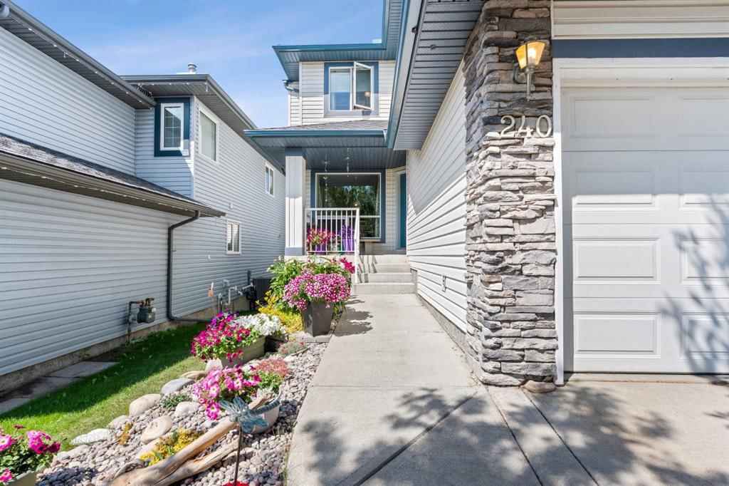240 Tuscany Ridge View NW, Calgary — photo 4 of 47