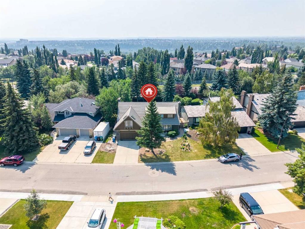 240 Canterville Drive SW, Calgary — photo 2 of 48