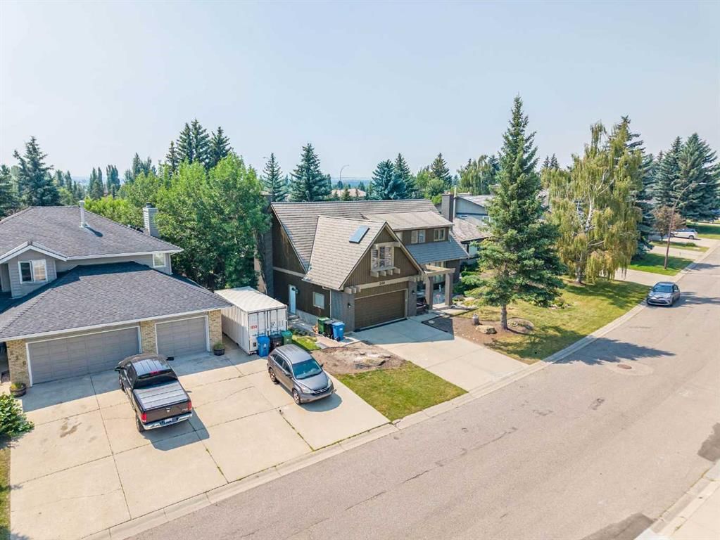 240 Canterville Drive SW, Calgary — photo 4 of 48