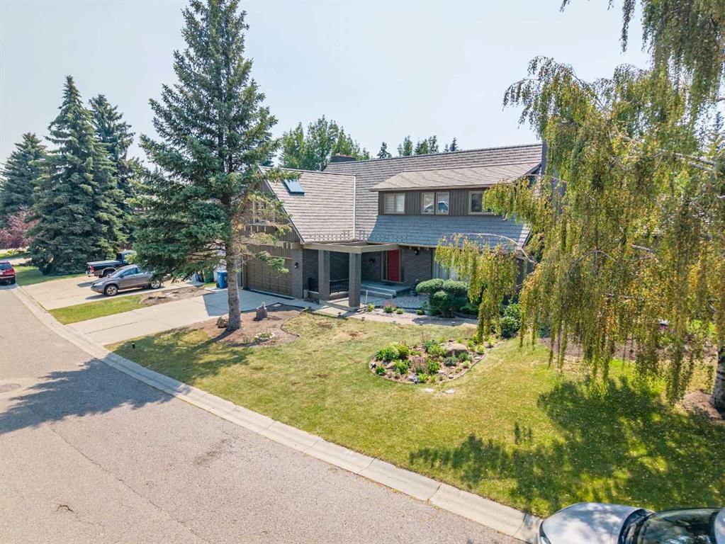 240 Canterville Drive SW, Calgary — photo 5 of 48