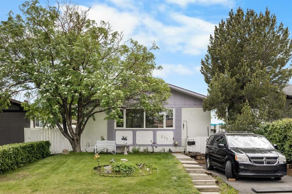 272 Huntington Close NE, Calgary — main listing photo