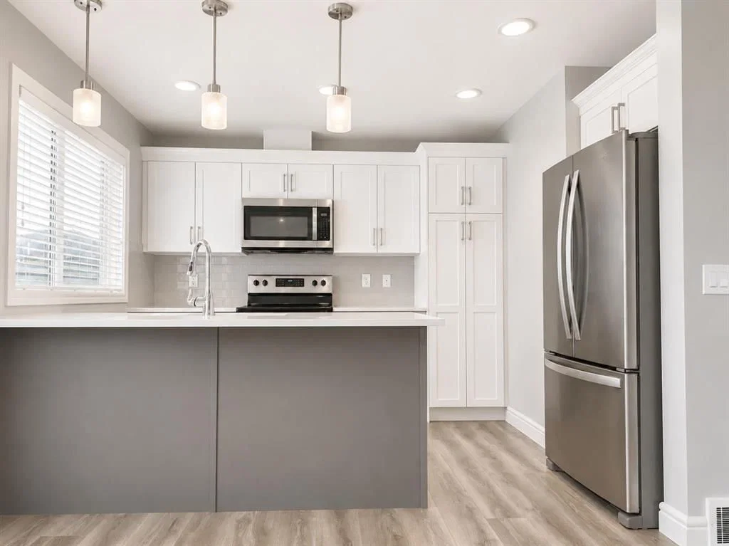 580 Savanna Boulevard, Calgary — main listing photo