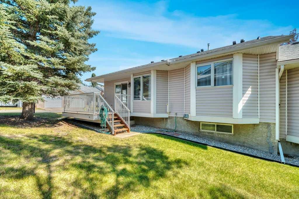 33 Riverview Point SE, Calgary — photo 2 of 30