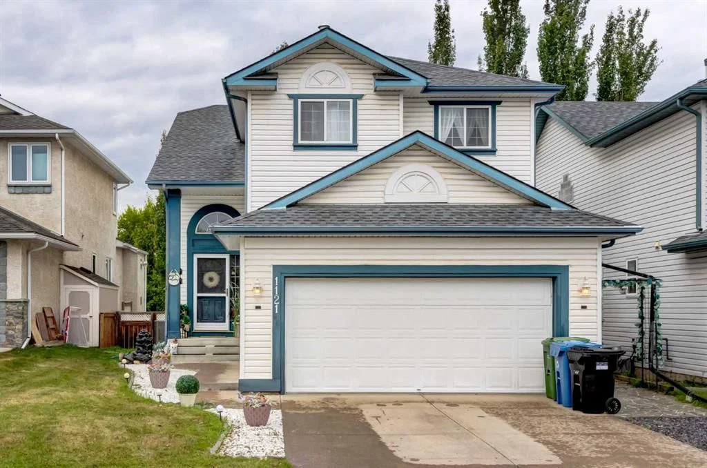 1121 Sierra Morena Court SW, Calgary — main listing photo