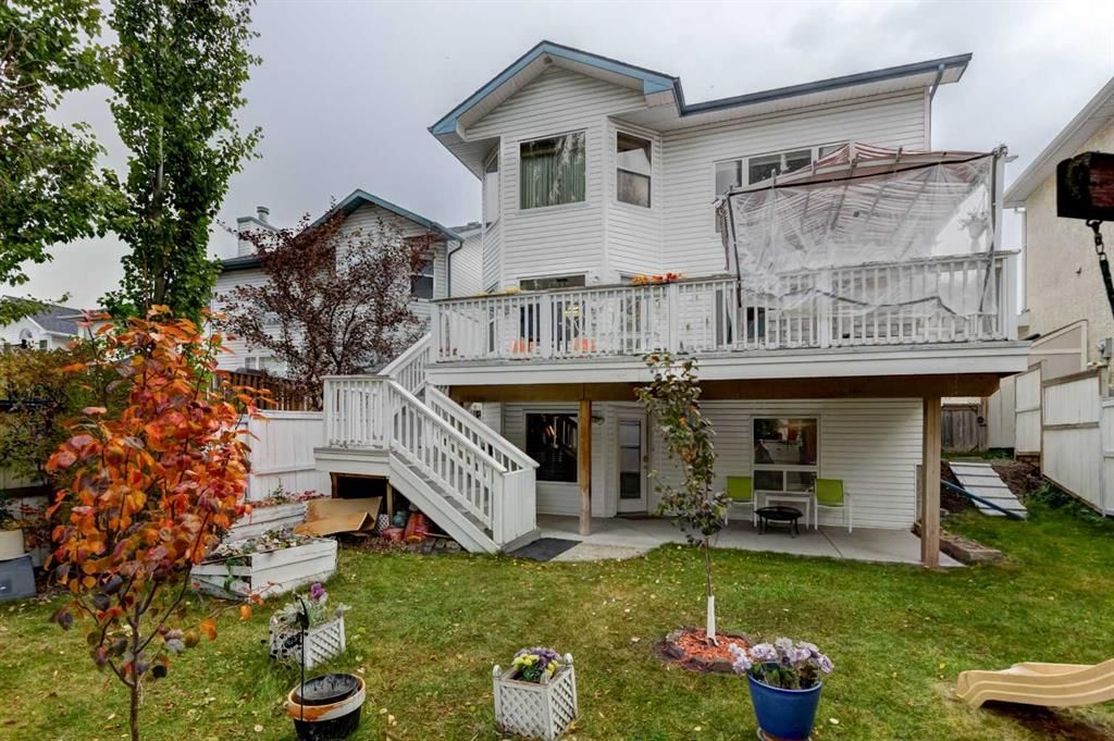 1121 Sierra Morena Court SW, Calgary — photo 2 of 35