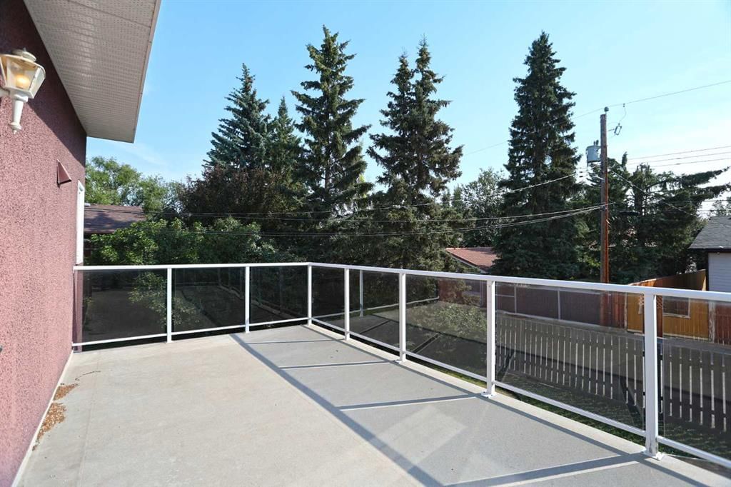 4904 Verulum Place NW, Calgary — photo 3 of 41