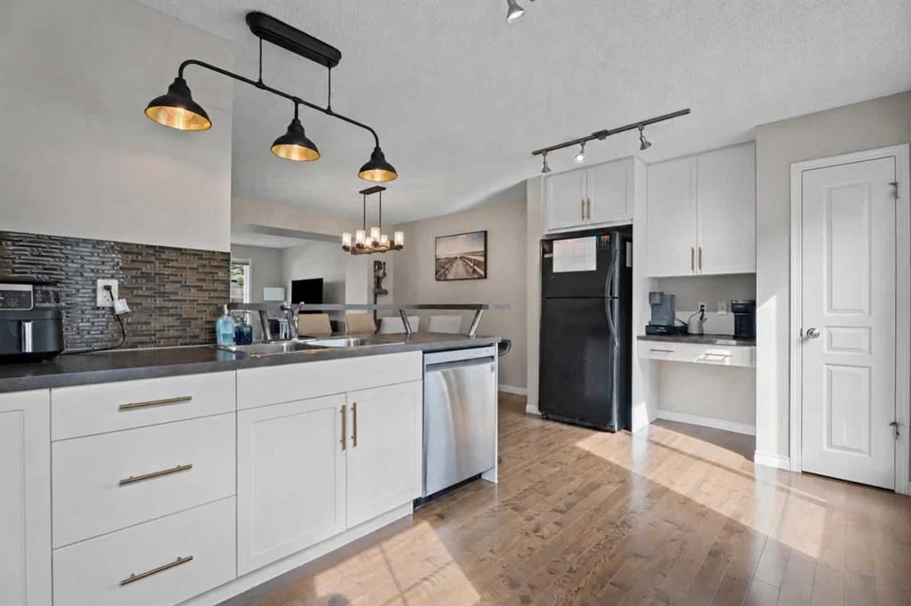 205 New Brighton Villas SE, Calgary — photo 2 of 42