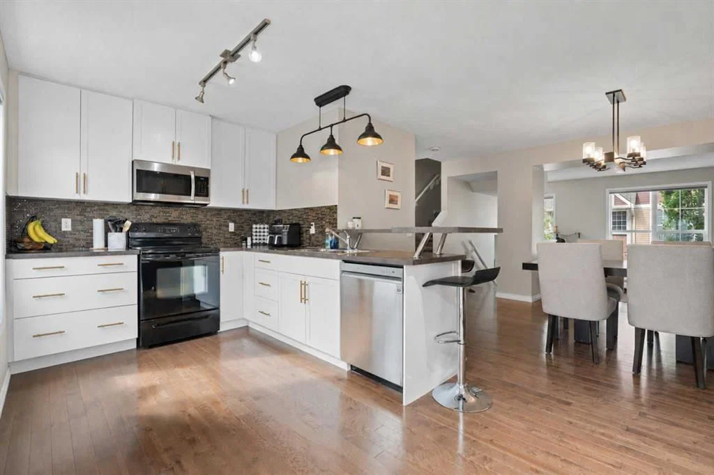205 New Brighton Villas SE, Calgary — photo 3 of 42
