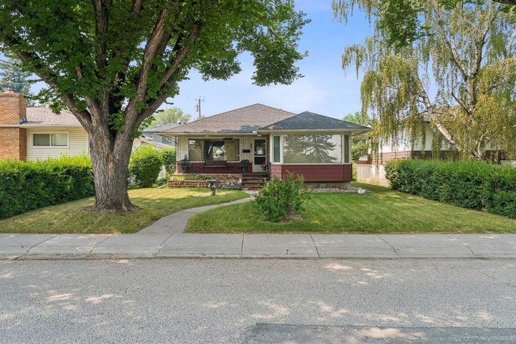 2307 7 Street NE, Calgary — main listing photo