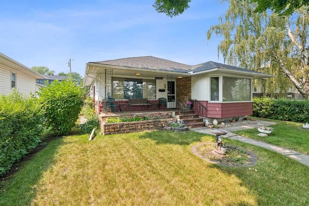 2307 7 Street NE, Calgary — photo 3 of 16
