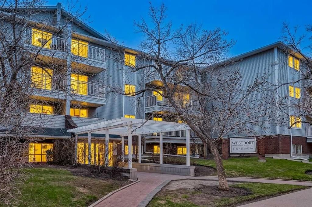 310, 1735 11 Avenue SW, Calgary — photo 3 of 34