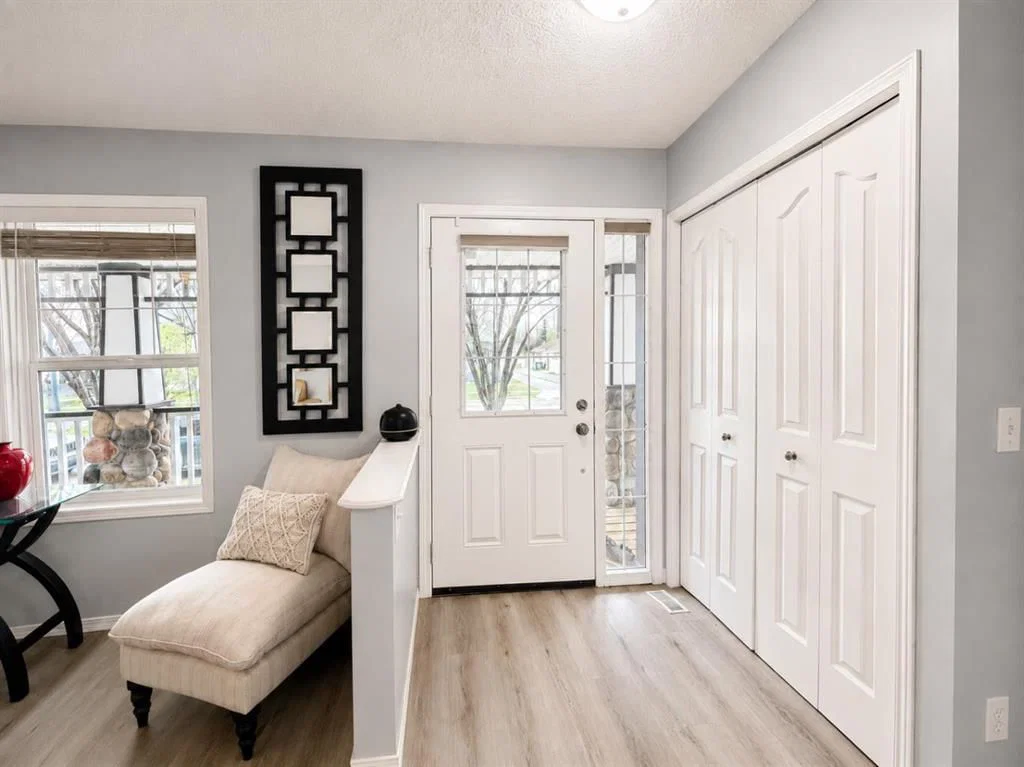 42 Inverness View SE, Calgary — photo 2 of 46