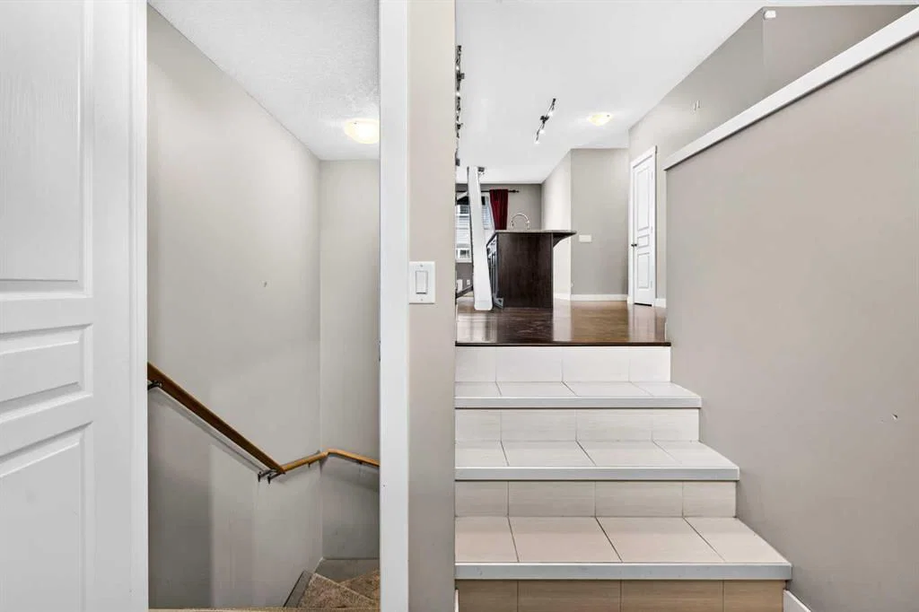 235 Mckenzie Towne Link SE, Calgary — photo 4 of 50