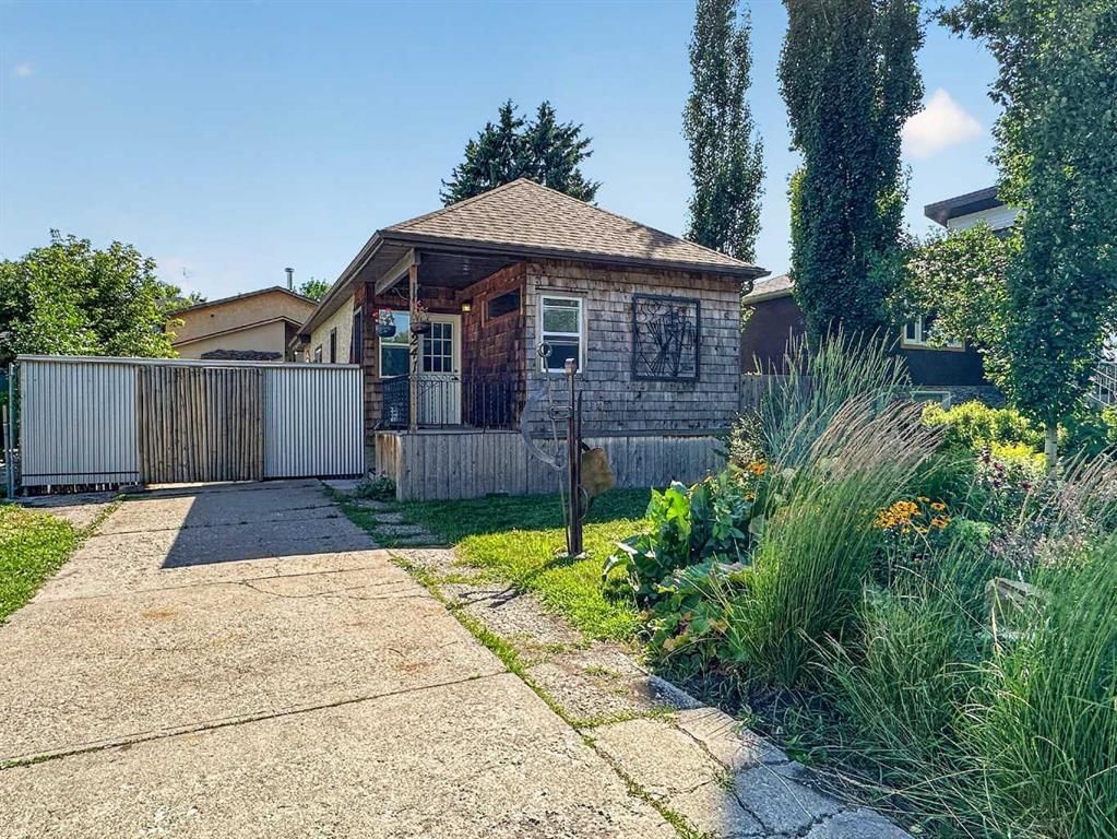 241 25 Avenue NE, Calgary — main listing photo
