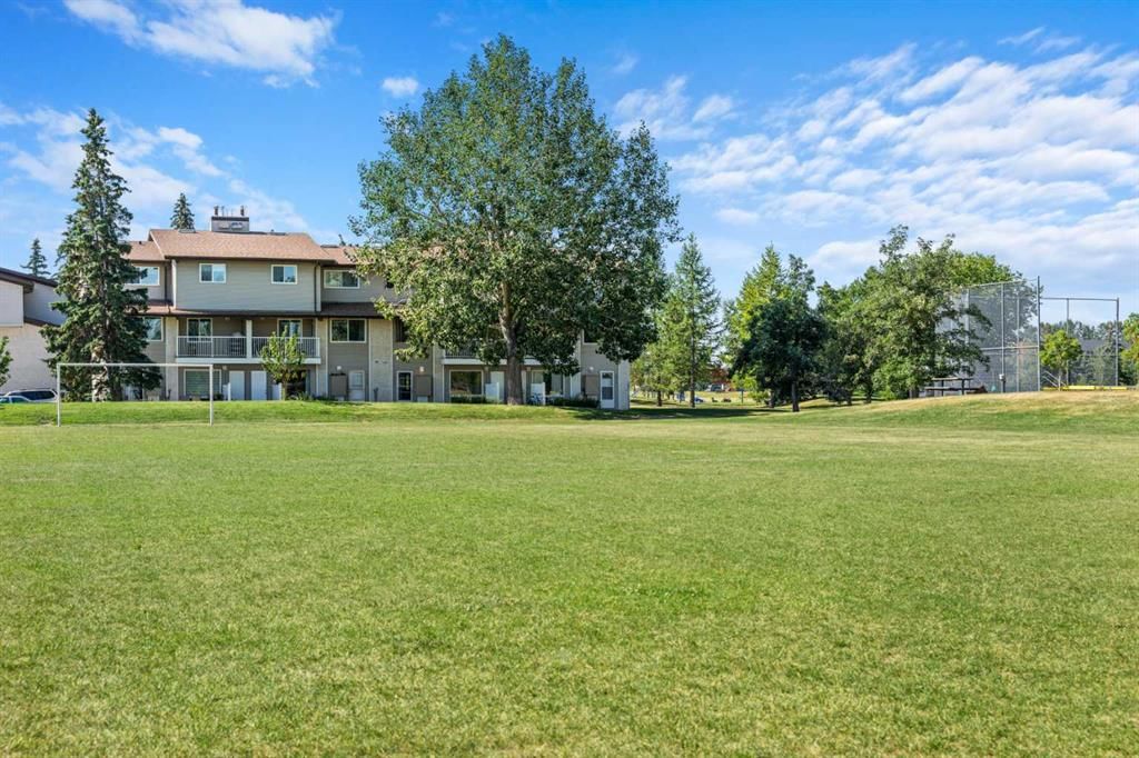 1213, 200 Brookpark Drive SW, Calgary — main listing photo