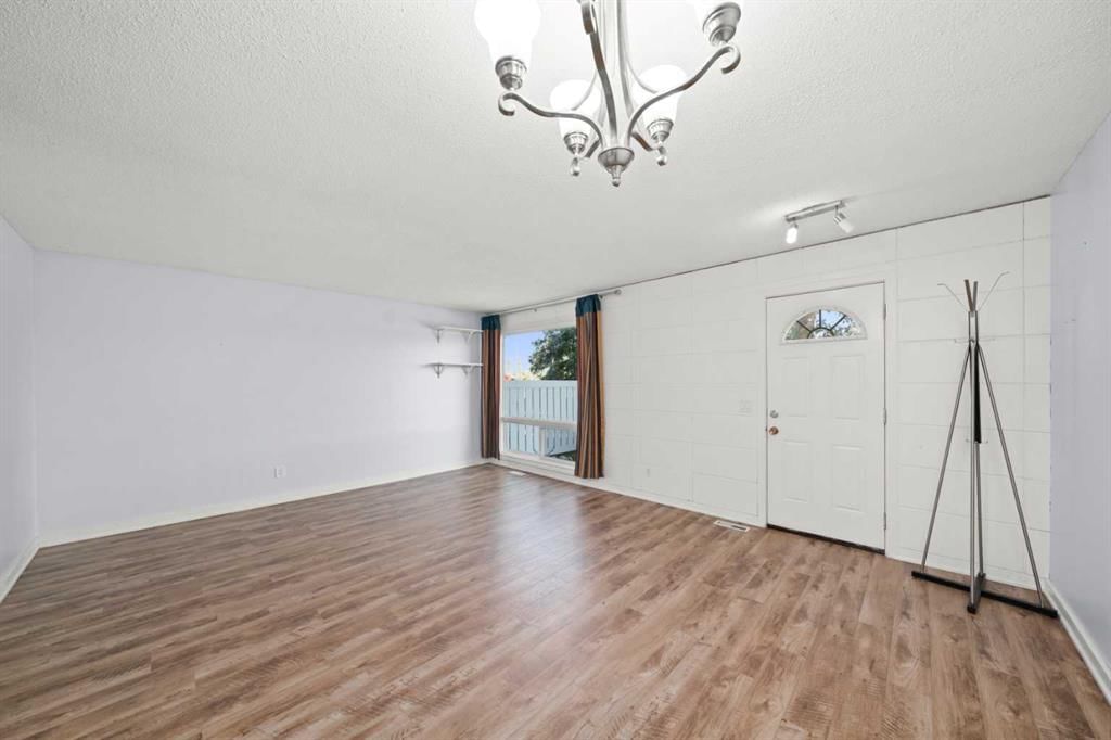 1213, 200 Brookpark Drive SW, Calgary — photo 5 of 25
