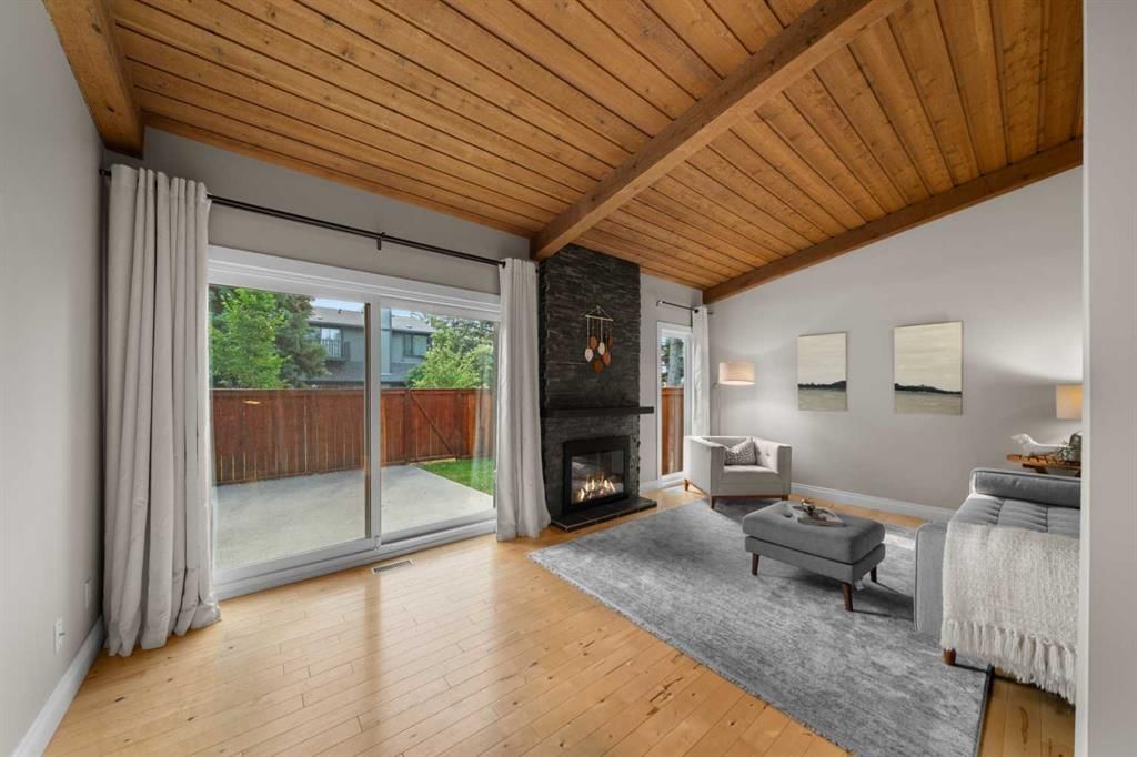 52, 10030 Oakmoor Way SW, Calgary — photo 4 of 44