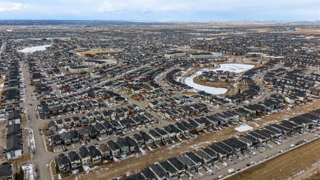 422 Taralake Way NE, Calgary — photo 3 of 50