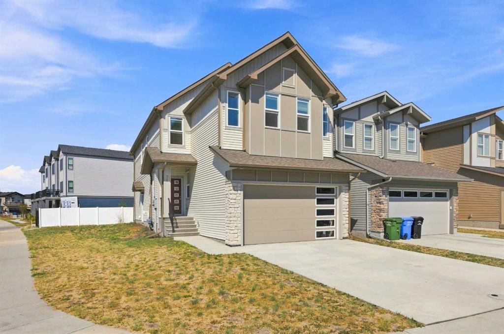 71 Belvedere Green SE, Calgary — main listing photo