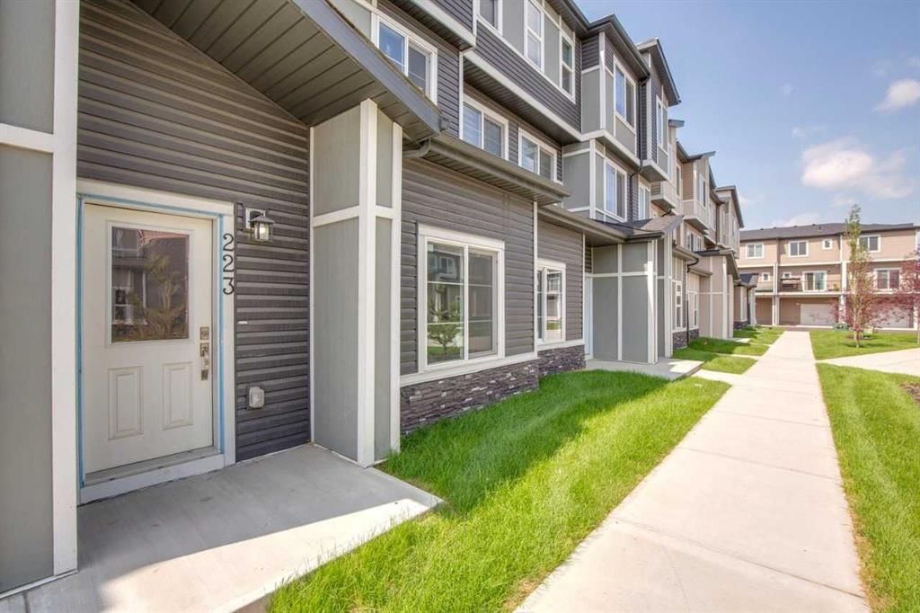 223, 75 Cornerstone Row NE, Calgary — photo 2 of 27