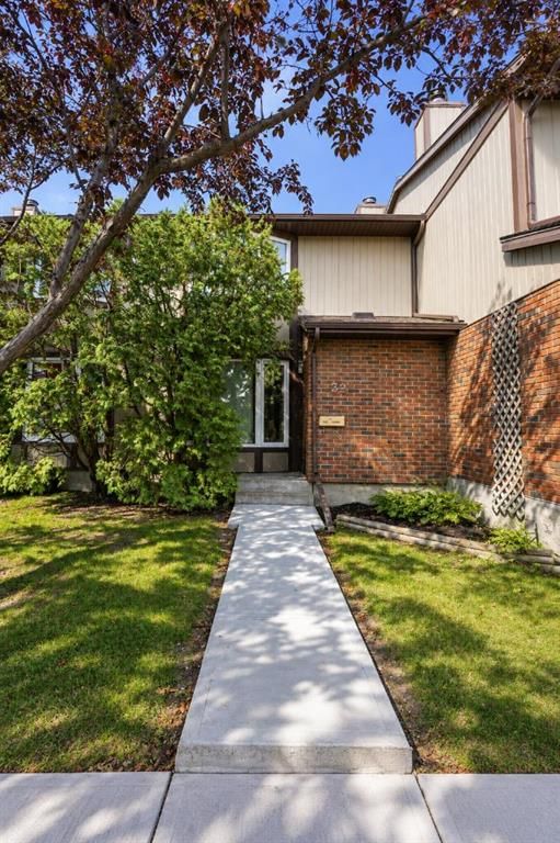 32, 6103 Madigan Drive NE, Calgary — townhome for sale