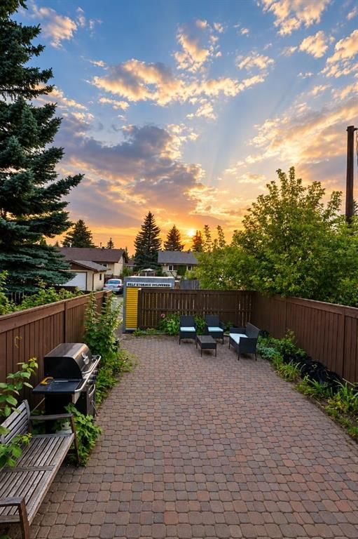 32, 6103 Madigan Drive NE, Calgary — photo 2 of 23