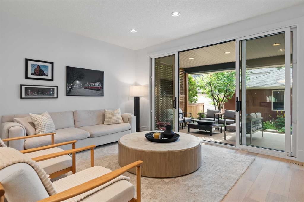 2013 42 Avenue SW, Calgary — main listing photo