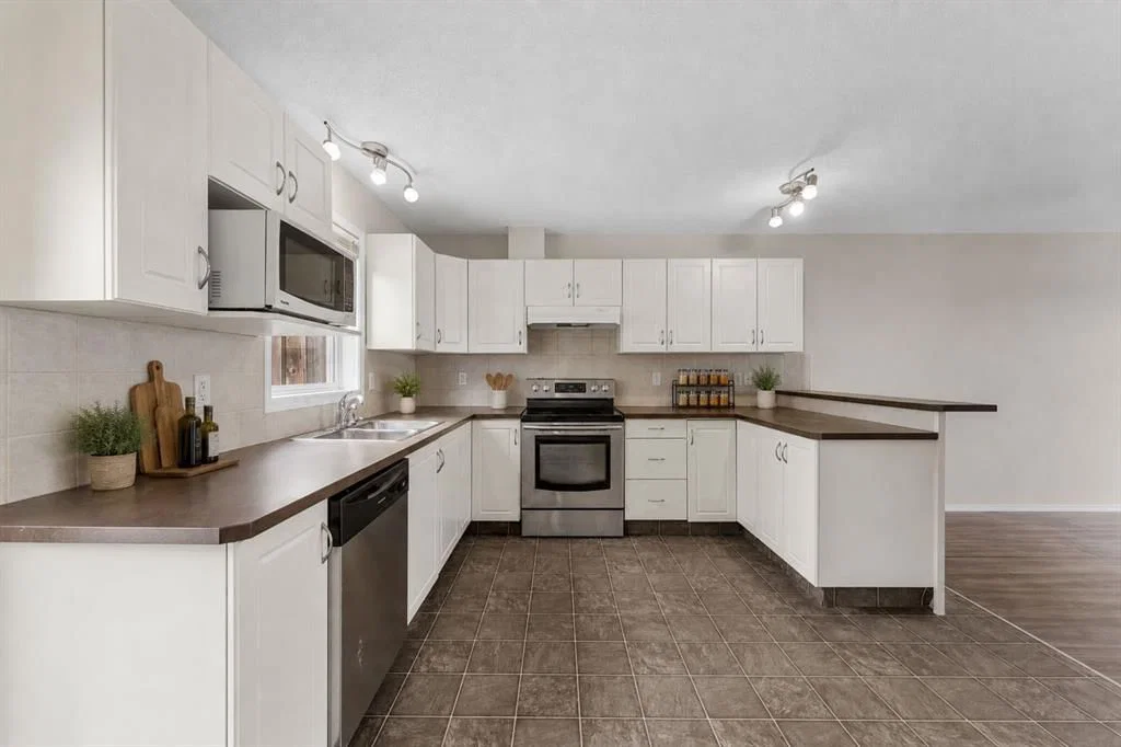 605 Prairie Sound Circle NW, High River — photo 5 of 47