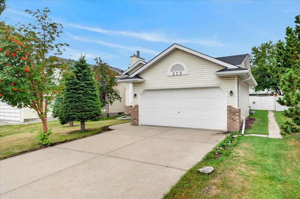 273 Sandarac Drive NW, Calgary — photo 3 of 50
