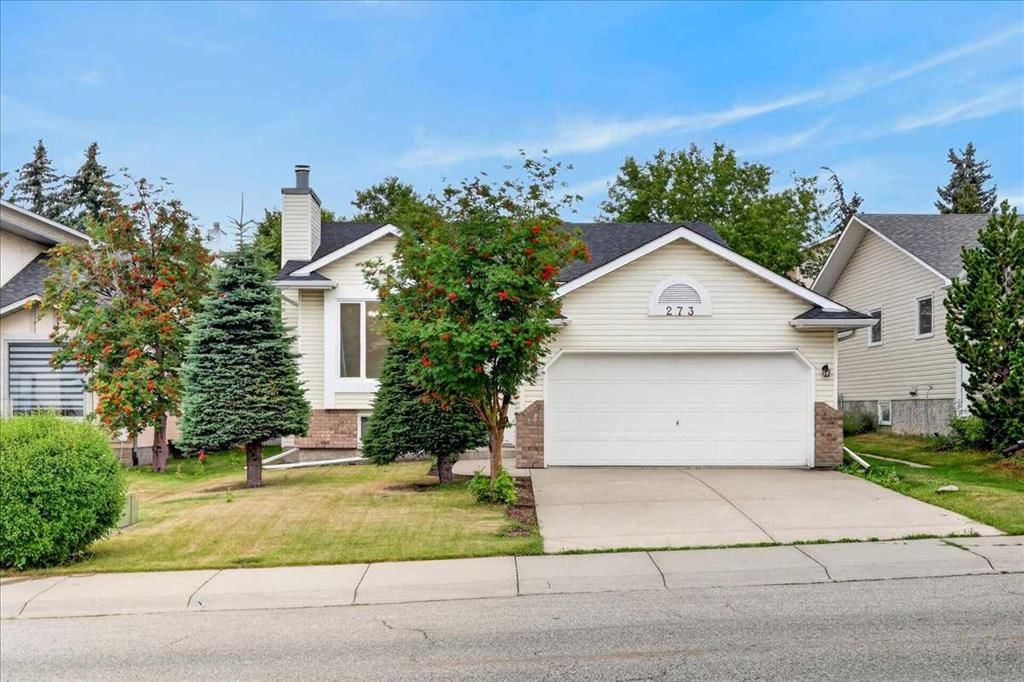 273 Sandarac Drive NW, Calgary — photo 4 of 50