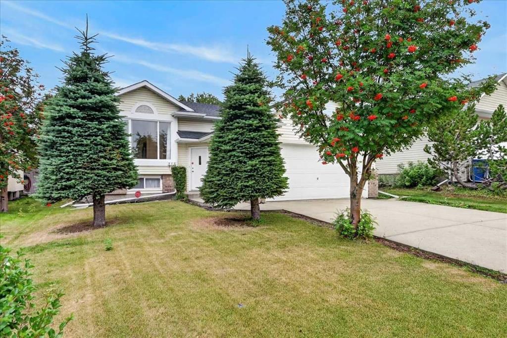 273 Sandarac Drive NW, Calgary — photo 5 of 50