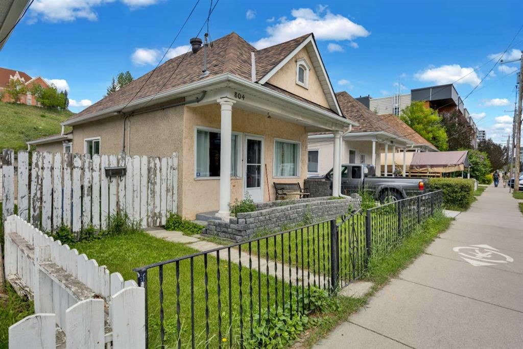 804 Mcdougall Road NE, Calgary — photo 4 of 47