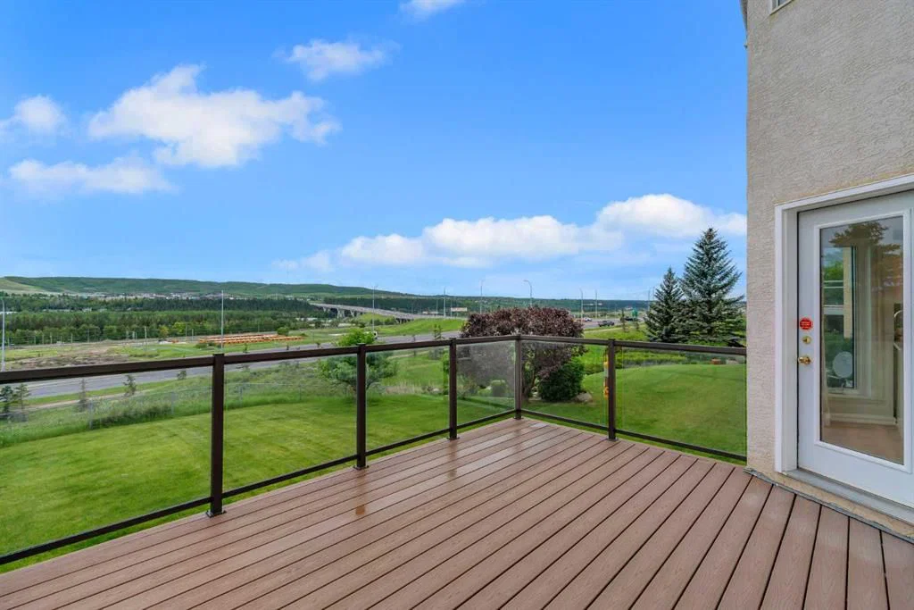 78 Scimitar View NW, Calgary — photo 5 of 50