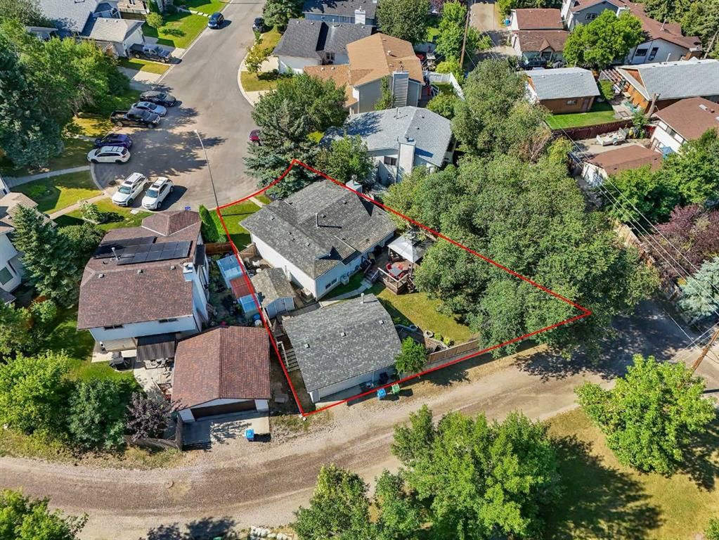 36 McKerrell Court SE, Calgary — main listing photo