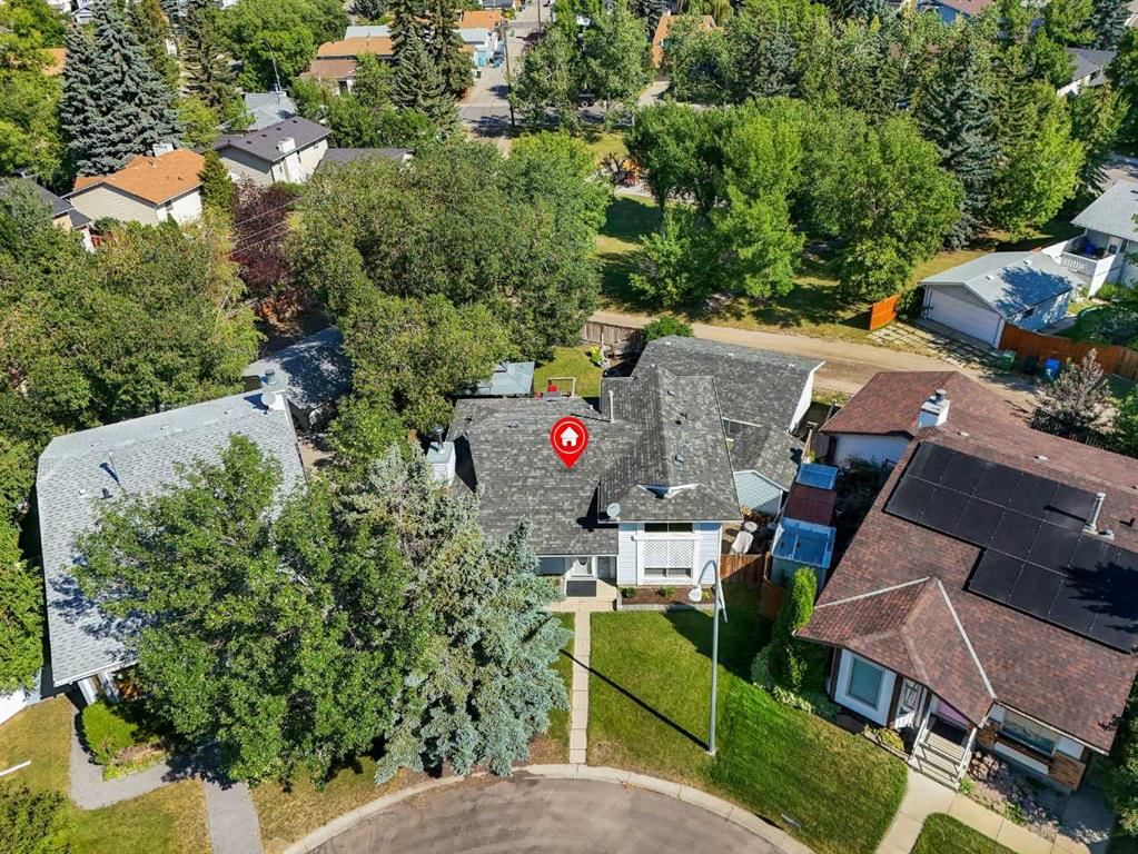 36 McKerrell Court SE, Calgary — photo 3 of 46