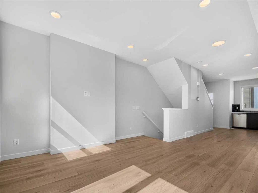 82 Arbour Lake Court NW, Calgary — photo 5 of 28