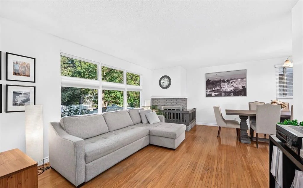 411 Woodland Crescent SE, Calgary — photo 5 of 50