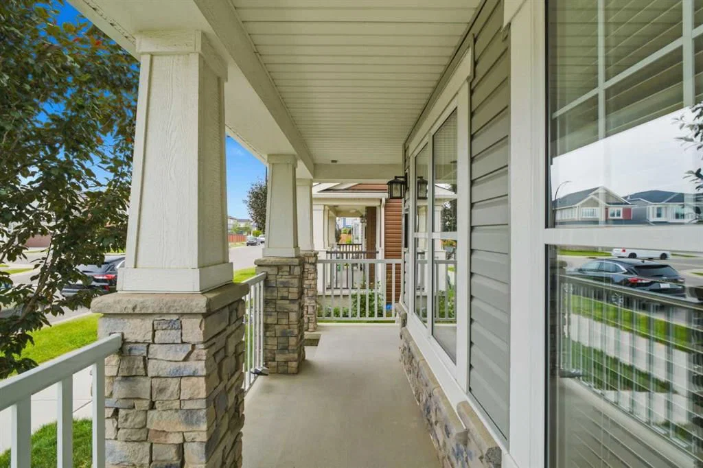 1449 Carrington Boulevard NW, Calgary — photo 4 of 50