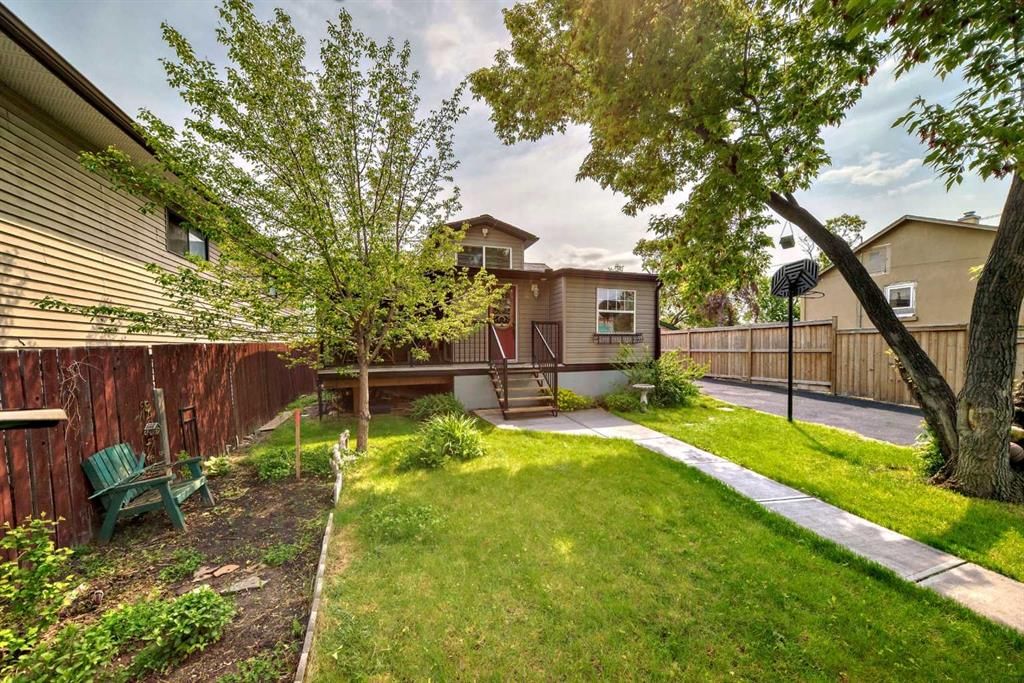 1834 42 Street SE, Calgary — photo 3 of 48